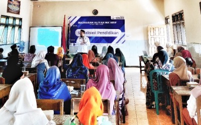 MA Ma’arif Kraton Mojo Kediri Gelar Rapat Koordinasi dengan Wali Murid pada Awal Semester Genap Tahun Pelajaran 2025/2026